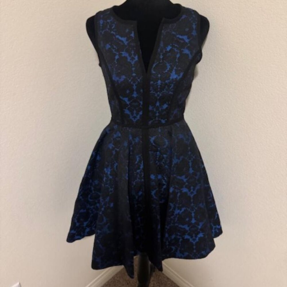 Black Halo Blue & Black Fit-and-Flare Dress – Size 2 | Christmas / Formal Party